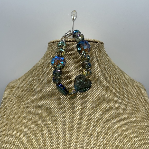 Crystal Heart Bracelet - Picture 3 of 5